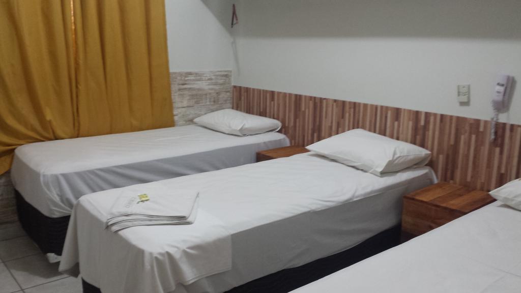 Hotel Cerrado Гояния Екстериор снимка